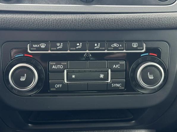 Volkswagen Tiguan I Рестайлинг с пробегом 2015 года, цена 1 305 000 рублей, 196982 км, внедорожник, Автокод Объявления