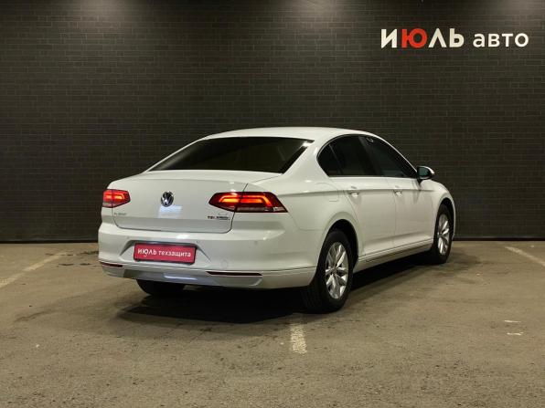 Volkswagen Passat B8 с пробегом 2016 года, цена 1 700 000 рублей, 126488 км, седан, Автокод Объявления
