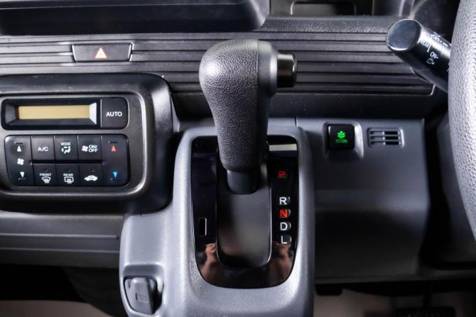 Honda N-VAN с пробегом 2019 года, цена 949 000 рублей, 137000 км, микровэн, Автокод Объявления