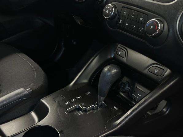Hyundai ix35 I Рестайлинг с пробегом 2015 года, цена 1 530 000 рублей, 126193 км, внедорожник, Автокод Объявления