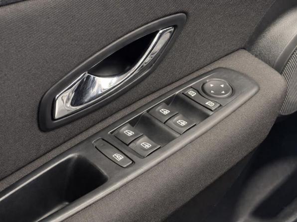 Renault Megane III Рестайлинг с пробегом 2012 года, цена 577 000 рублей, 269790 км, хэтчбек, Автокод Объявления