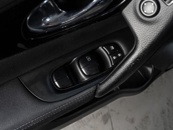 Nissan Qashqai II с пробегом 2014 года, цена 1 265 000 рублей, 215297 км, внедорожник, Автокод Объявления