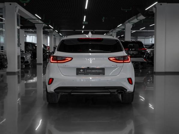Kia Ceed III Рестайлинг с пробегом 2022 года, цена 2 360 000 рублей, 56000 км, хэтчбек, Автокод Объявления
