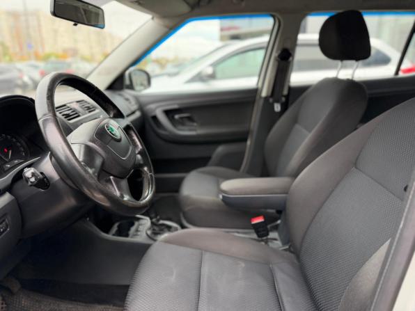 Skoda Fabia II Рестайлинг с пробегом 2012 года, цена 694 000 рублей, 184721 км, хэтчбек, Автокод Объявления