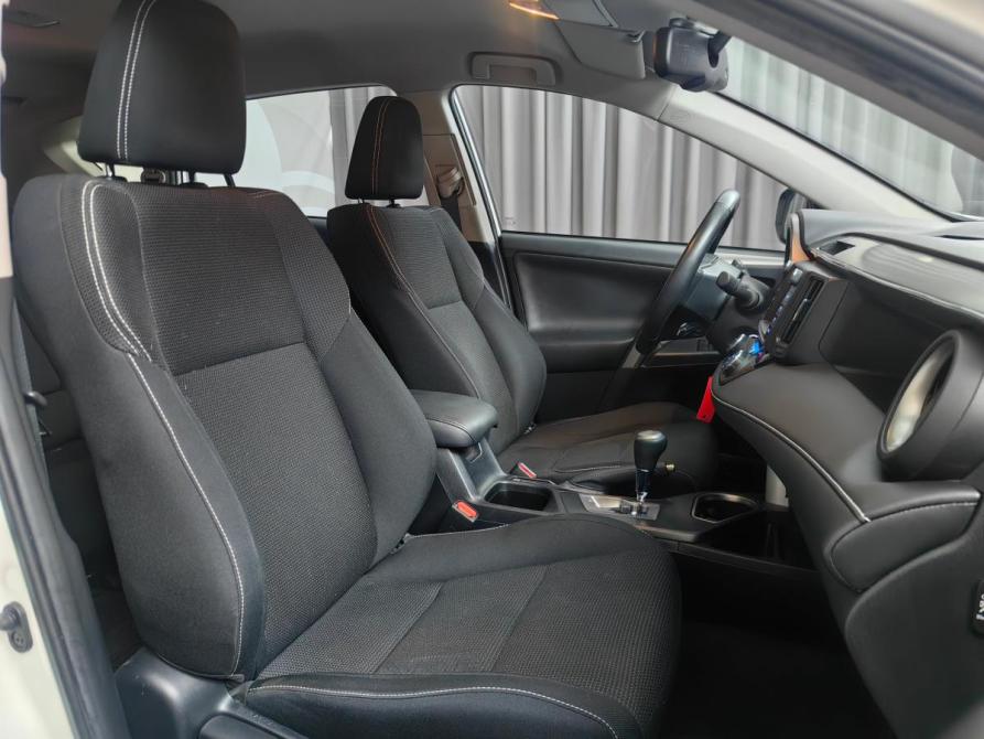 Toyota RAV4 IV (XA40) Рестайлинг Москва  - изображение 8