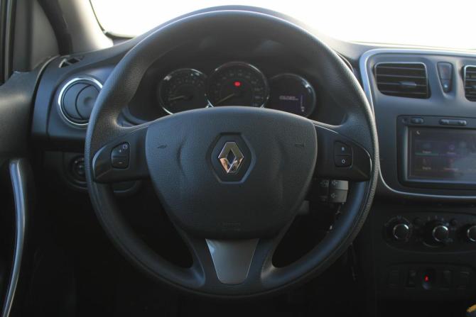 Renault Sandero II с пробегом 2018 года, цена 1 090 000 рублей, 106000 км, хэтчбек, Автокод Объявления