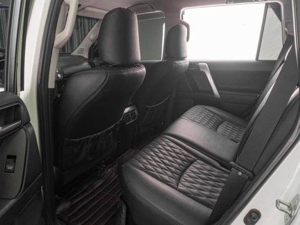 Toyota Land Cruiser Prado 150 Series Рестайлинг 1 с пробегом 2014 года, цена 3 179 000 рублей, 211776 км, внедорожник, Автокод Объявления