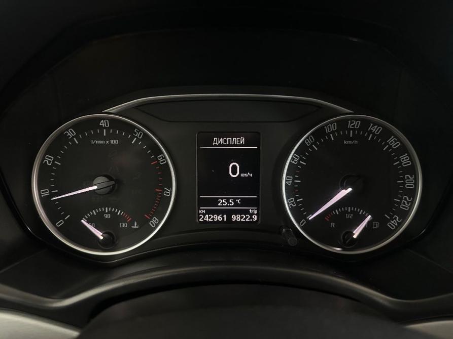 Skoda Octavia II (A5) Рестайлинг Москва  - изображение 13