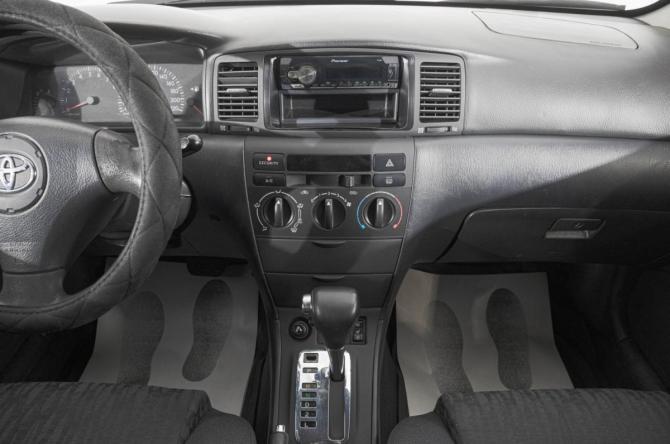 Toyota Corolla IX (E120 E130) с пробегом 2002 года, цена 629 000 рублей, 220000 км, хэтчбек, Автокод Объявления