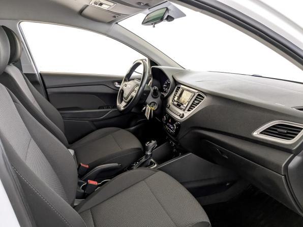 Hyundai Solaris II с пробегом 2020 года, цена 1 225 000 рублей, 142535 км, седан, Автокод Объявления