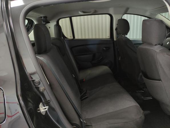 Renault Sandero II с пробегом 2015 года, цена 595 000 рублей, 91231 км, хэтчбек, Автокод Объявления