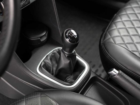 Volkswagen Polo V Рестайлинг с пробегом 2016 года, цена 740 000 рублей, 327639 км, седан, Автокод Объявления