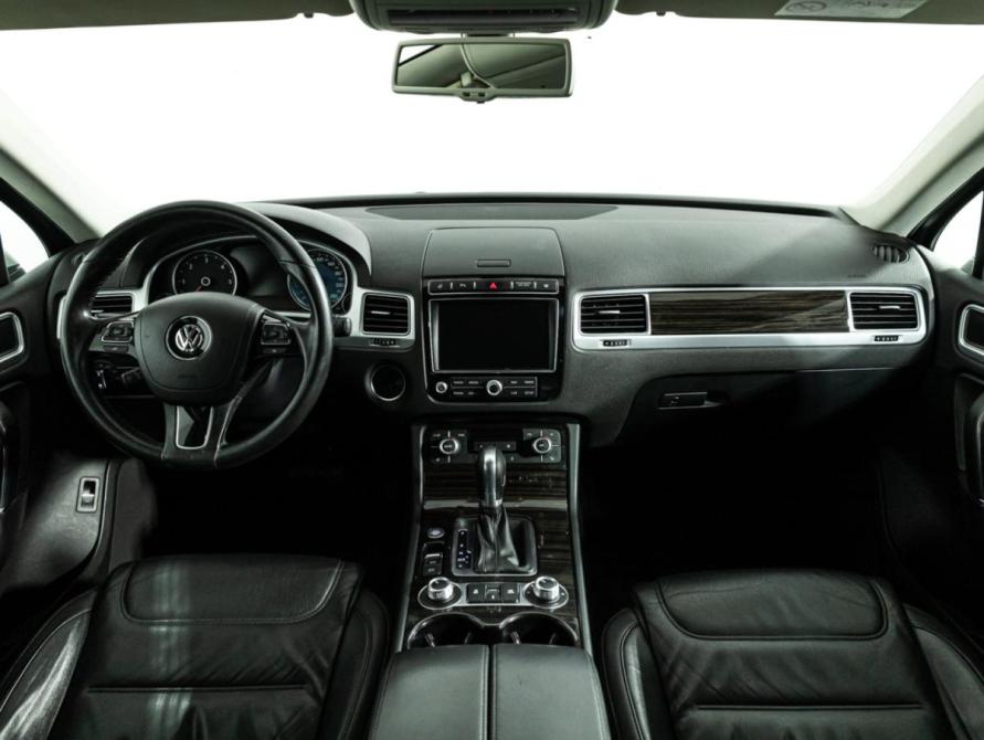 Volkswagen Touareg II Рестайлинг Санкт-Петербург  - изображение 14