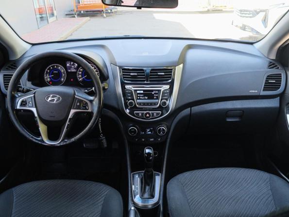 Hyundai Solaris I Рестайлинг с пробегом 2015 года, цена 1 200 000 рублей, 109822 км, седан, Автокод Объявления