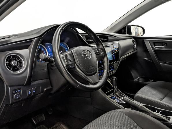 Toyota Corolla XI (E160 E170 E180) Рестайлинг 1 с пробегом 2018 года, цена 1 625 000 рублей, 154000 км, седан, Автокод Объявления