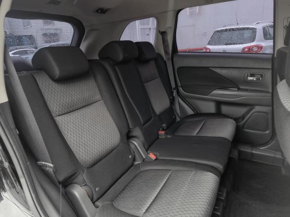 Mitsubishi Outlander III Рестайлинг 2 с пробегом 2015 года, цена 1 709 000 рублей, 201782 км, внедорожник, Автокод Объявления