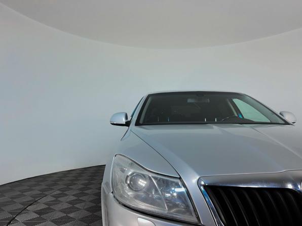 Skoda Octavia II (A5) Рестайлинг с пробегом 2012 года, цена 715 000 рублей, 220000 км, лифтбек, Автокод Объявления