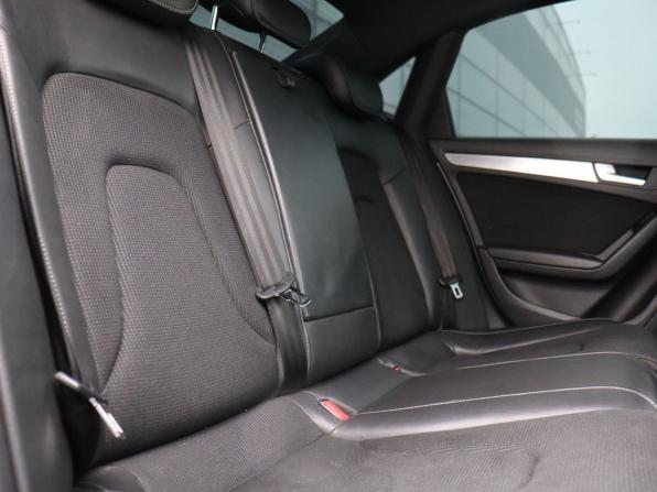 Audi A4 IV (B8) Рестайлинг с пробегом 2012 года, цена 1 500 000 рублей, 201075 км, седан, Автокод Объявления