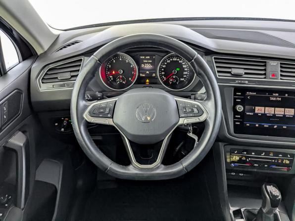 Volkswagen Tiguan II Рестайлинг с пробегом 2021 года, цена 2 490 000 рублей, 77757 км, внедорожник, Автокод Объявления