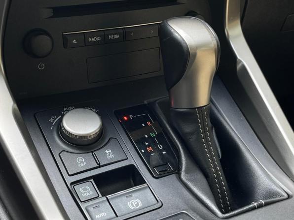 Lexus NX I с пробегом 2015 года, цена 2 479 000 рублей, 104494 км, внедорожник, Автокод Объявления