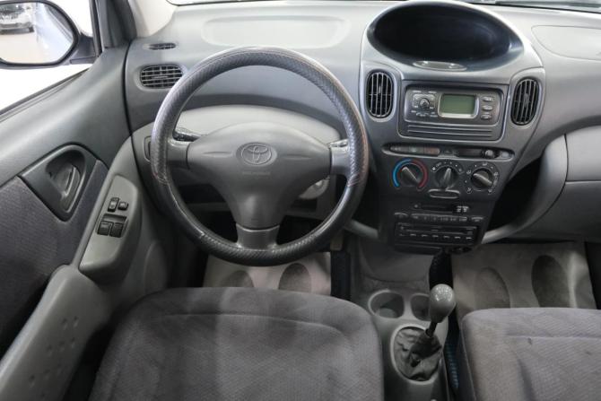 Toyota Yaris Verso с пробегом 2000 года, цена 469 000 рублей, 358000 км, компактвэн, Автокод Объявления