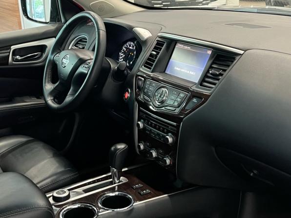 Nissan Pathfinder IV с пробегом 2015 года, цена 1 640 000 рублей, 162500 км, внедорожник, Автокод Объявления