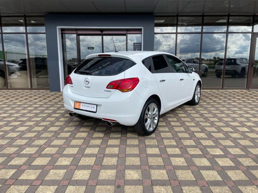 Opel Astra J Краснодар  - изображение 5