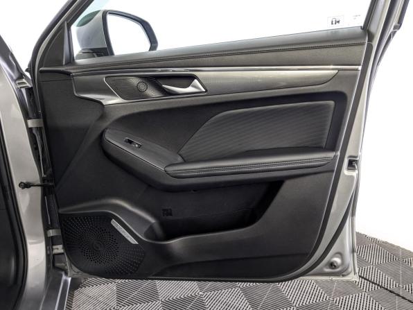Haval Jolion I с пробегом 2022 года, цена 1 650 000 рублей, 99248 км, внедорожник, Автокод Объявления