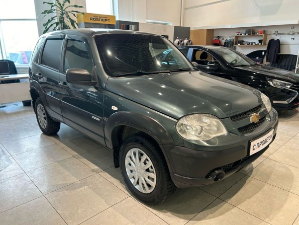 Chevrolet Niva I Рестайлинг с пробегом 2018 года, цена 550 000 рублей, 193000 км, внедорожник, Автокод Объявления