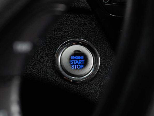 Hyundai Sonata VI (YF) с пробегом 2010 года, цена 1 000 000 рублей, 265722 км, седан, Автокод Объявления