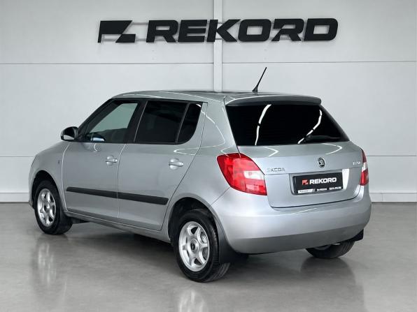 Skoda Fabia II Рестайлинг с пробегом 2013 года, цена 849 000 рублей, 64950 км, хэтчбек, Автокод Объявления