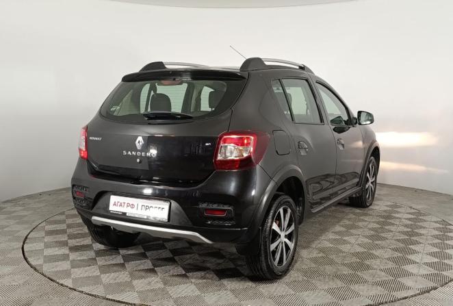 Renault Sandero II с пробегом 2015 года, цена 943 000 рублей, 172500 км, хэтчбек, Автокод Объявления