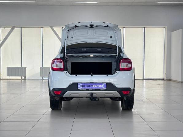 Renault Logan II Рестайлинг с пробегом 2020 года, цена 1 150 000 рублей, 76220 км, седан, Автокод Объявления