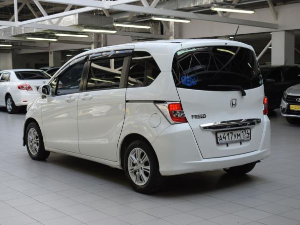 Honda Freed I Рестайлинг 2 с пробегом 2014 года, цена 985 000 рублей, 174605 км, компактвэн, Автокод Объявления