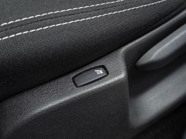 Renault Sandero II Рестайлинг с пробегом 2021 года, цена 1 279 000 рублей, 64723 км, хэтчбек, Автокод Объявления