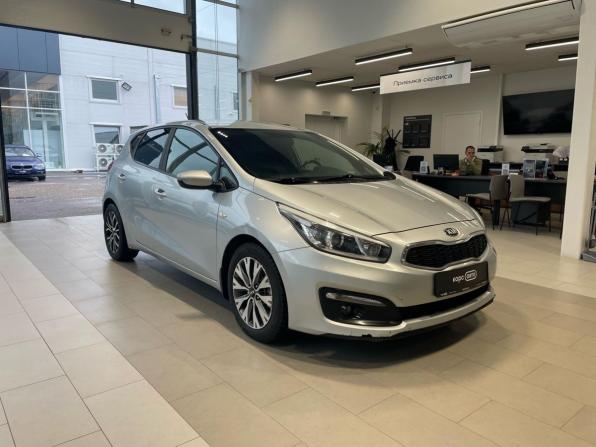 Kia Ceed II Рестайлинг с пробегом 2016 года, цена 966 300 рублей, 219527 км, хэтчбек, Автокод Объявления