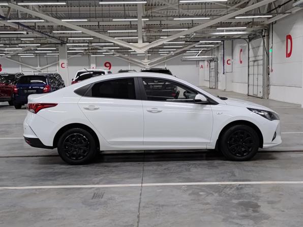 Hyundai Solaris II Рестайлинг с пробегом 2020 года, цена 1 350 000 рублей, 83043 км, седан, Автокод Объявления
