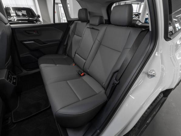 Toyota RAV4 VI (XA60) с пробегом 2026 года, цена 4 250 000 рублей, 18 км, внедорожник, Автокод Объявления