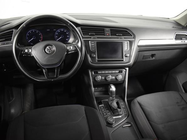 Volkswagen Tiguan II с пробегом 2017 года, цена 1 987 200 рублей, 180585 км, внедорожник, Автокод Объявления