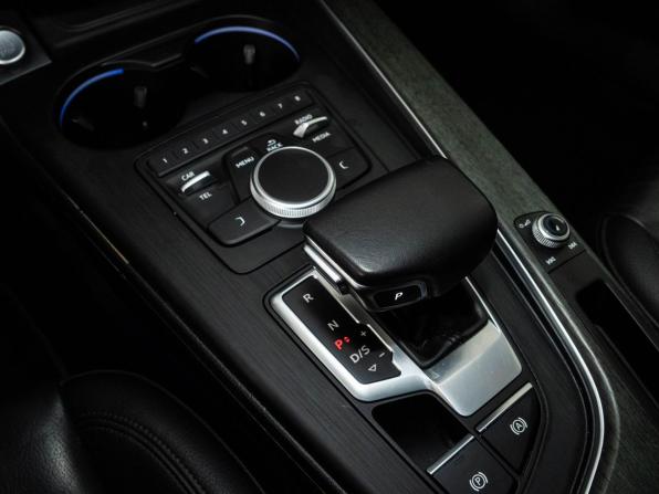 Audi A4 V (B9) с пробегом 2019 года, цена 2 298 000 рублей, 102300 км, седан, Автокод Объявления