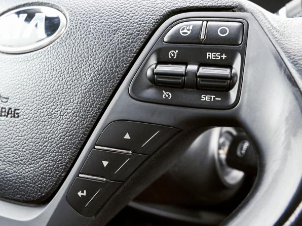 Kia Ceed II с пробегом 2015 года, цена 1 345 000 рублей, 142000 км, хэтчбек, Автокод Объявления