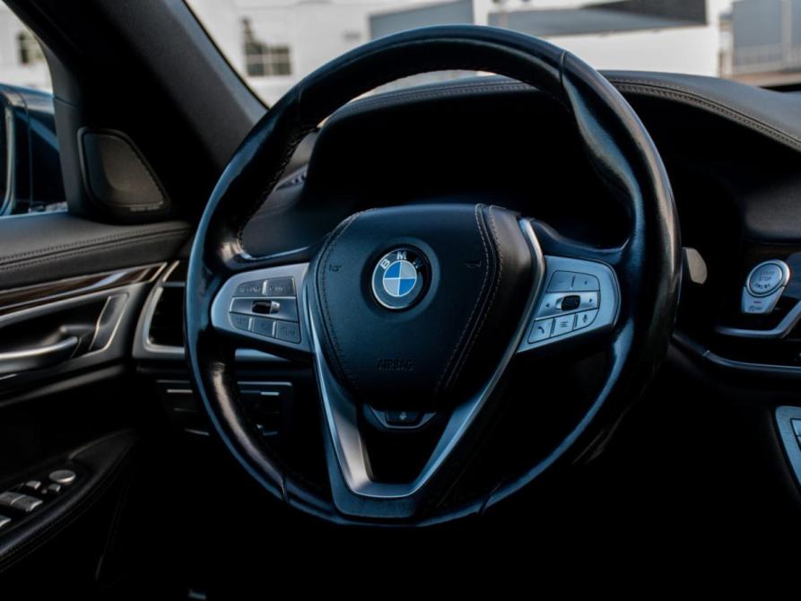 BMW 7 серии VI (G11/G12) Рестайлинг Москва  - изображение 14