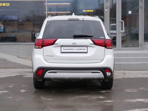 Mitsubishi Outlander III Рестайлинг 3 с пробегом 2021 года, цена 2 770 000 рублей, 97153 км, внедорожник, Автокод Объявления