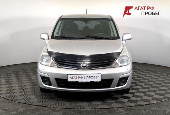 Nissan Tiida I Рестайлинг с пробегом 2010 года, цена 650 000 рублей, 186989 км, хэтчбек, Автокод Объявления