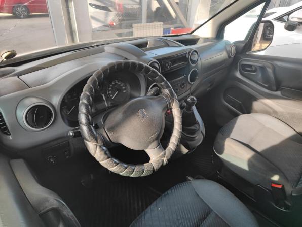 Peugeot Partner II с пробегом 2011 года, цена 409 000 рублей, 381000 км, минивэн, Автокод Объявления