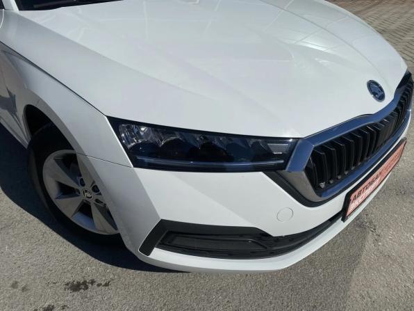 Skoda Octavia IV (A8) с пробегом 2021 года, цена 2 379 000 рублей, 78840 км, лифтбек, Автокод Объявления