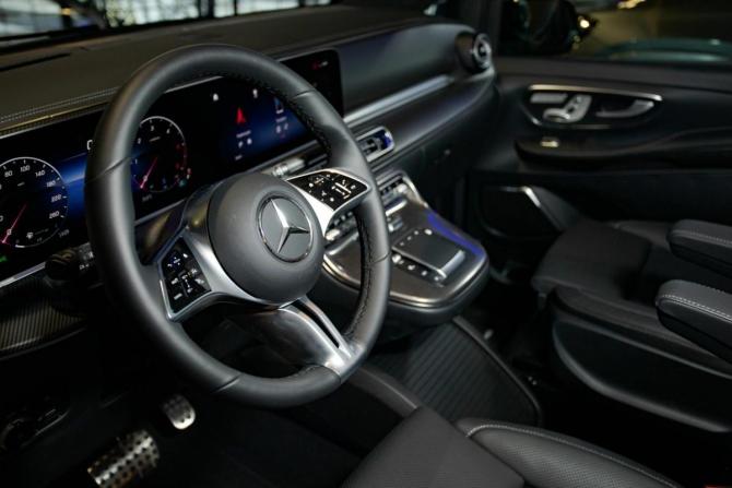 Новый Mercedes-Benz V-Класс III (W447) Рестайлинг 2 2026 года, цена 32 000 000 рублей, минивэн, Автокод Объявления