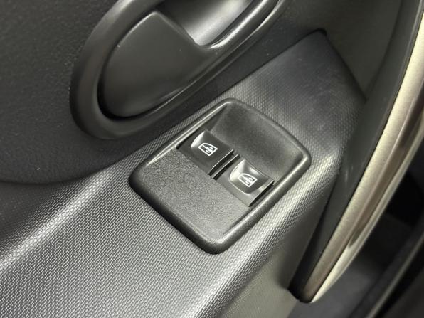 Renault Sandero II с пробегом 2016 года, цена 999 000 рублей, 106481 км, хэтчбек, Автокод Объявления