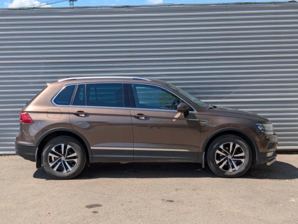 Volkswagen Tiguan II с пробегом 2019 года, цена 2 345 000 рублей, 185000 км, внедорожник, Автокод Объявления