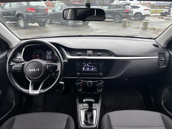Kia Rio IV Рестайлинг с пробегом 2021 года, цена 1 425 000 рублей, 130000 км, седан, Автокод Объявления